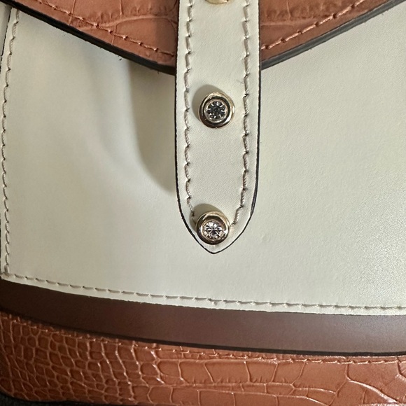 House of Harlow reversible bag. Use it as a tote or backpack - Picture 4 of 11